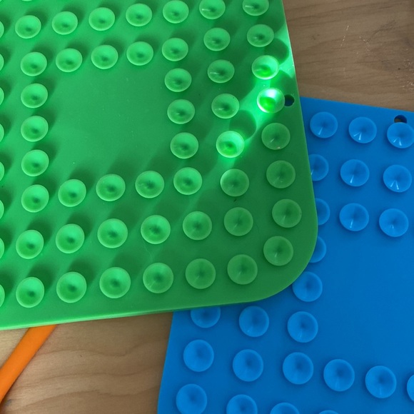 Dog/cat licking Mat for slow feeding. - Picture 5 of 5